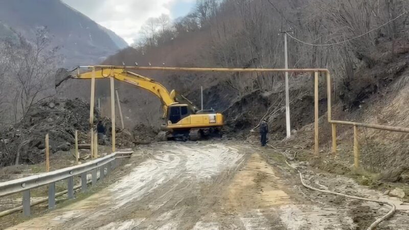 В Шатойском районе ликвидируют последствия паводка и разрушений