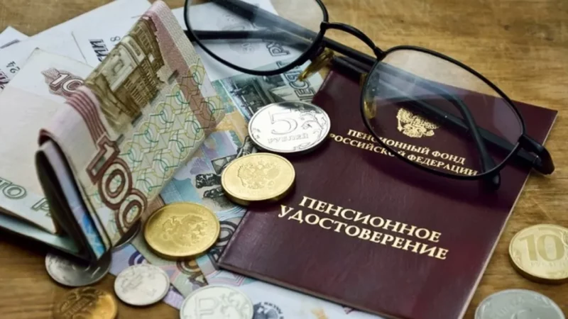 В России готовятся выплаты в размере 2400 рублей для ухаживающих за родственниками пенсионеров