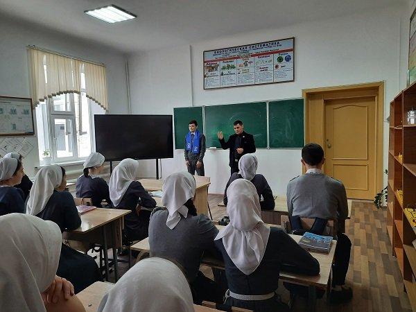 Чеченские школьники провели внеклассные чтения к Международному дню родного языка