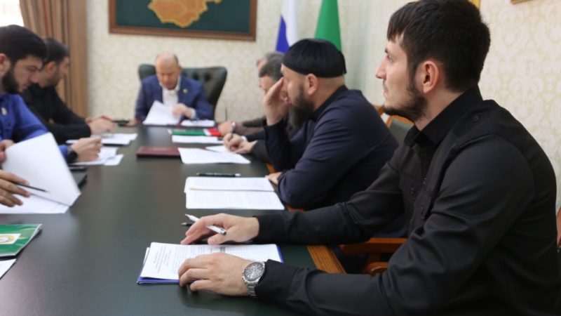 Адлан Ибиев выступил с докладом о проделанной работе Центра управления регионом ЧР за III квартал на аппаратном совещании в Администрации Главы и Правительства Чеченской Республики