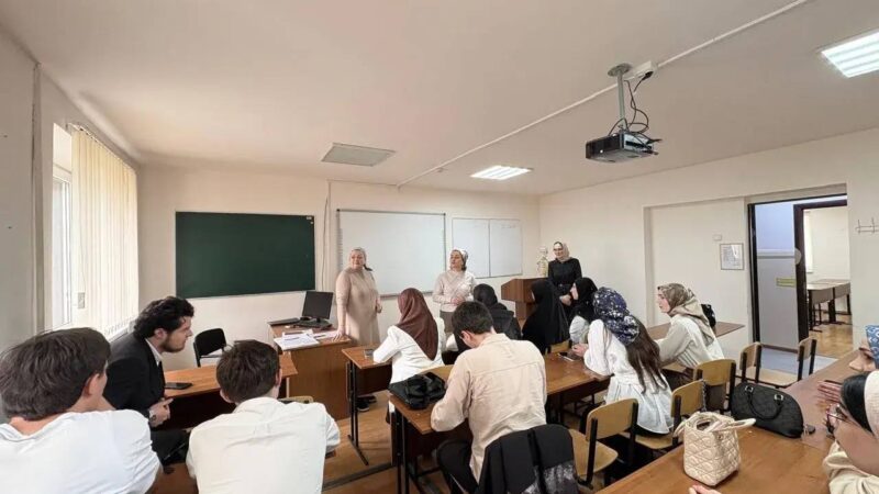 В Чеченской Республике реализуются задачи нацпроекта «Молодежь и дети» через системную профориентацию будущих педагогов